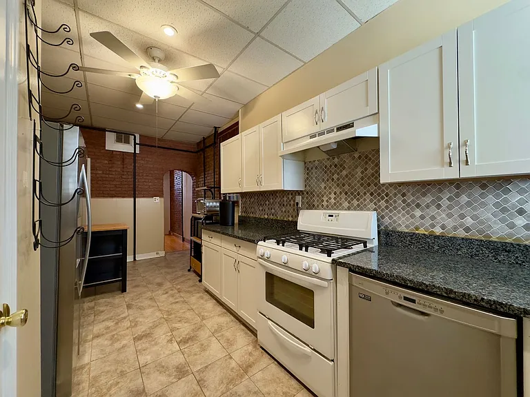 314 S Collington Ave — Photo 6