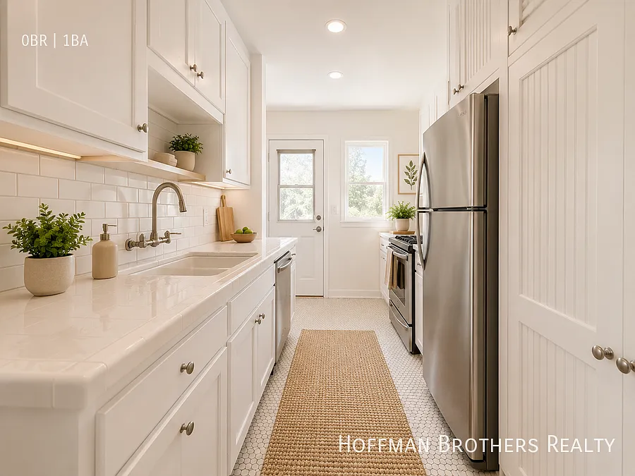 2201 Oak St Santa Monica, CA 90405 — Photo 2