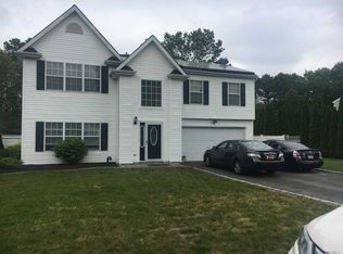 60 Timber Ridge Dr, Coram, NY 11727