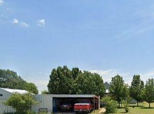 1701 Fox Rd, Millsap, TX 76066