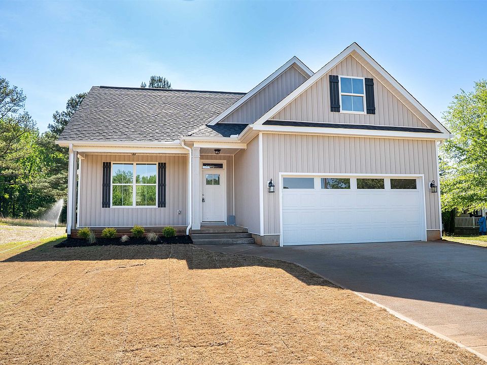 1st image of 220 Water Mill Rd