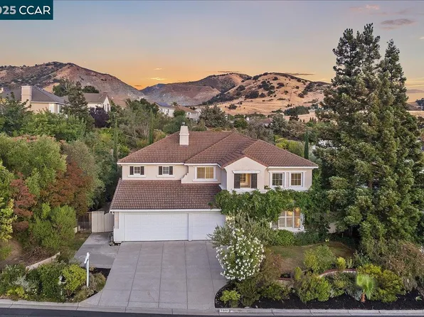 1008 Rolling Woods Way, Concord, CA 94521