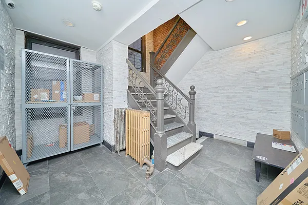 Rented by Living New York | media 11