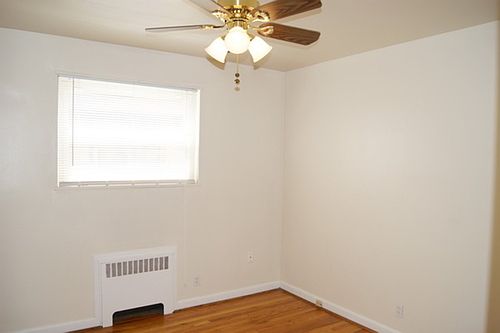 4th image of 3648 Stettinius Ave APT 2