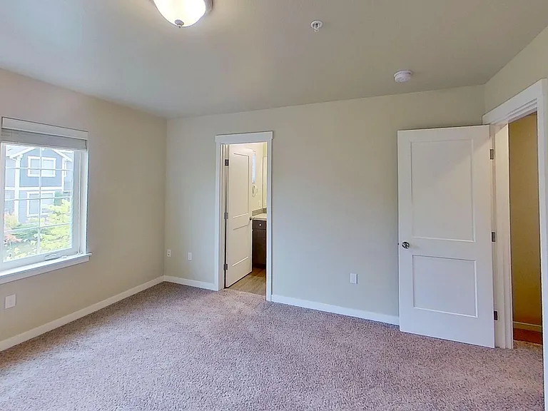 530 Greenwood Dr SW #102 — Photo 14
