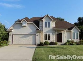 4313 Riverpark Ln, Racine, WI 53405