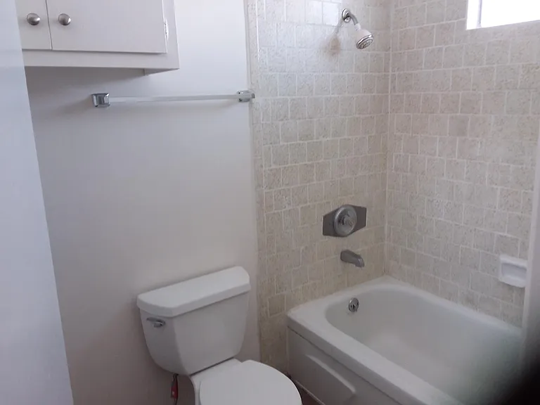 129 N 2nd St #F — Photo 9