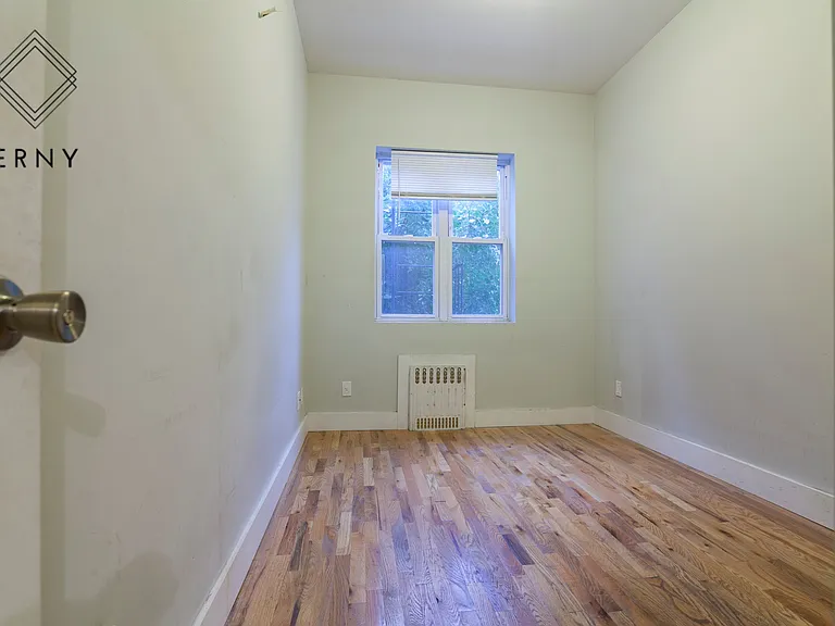 63 Pulaski St #1B — Photo 8