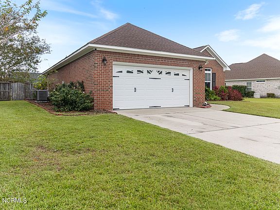 3rd image of 114 Hillshire Drive
