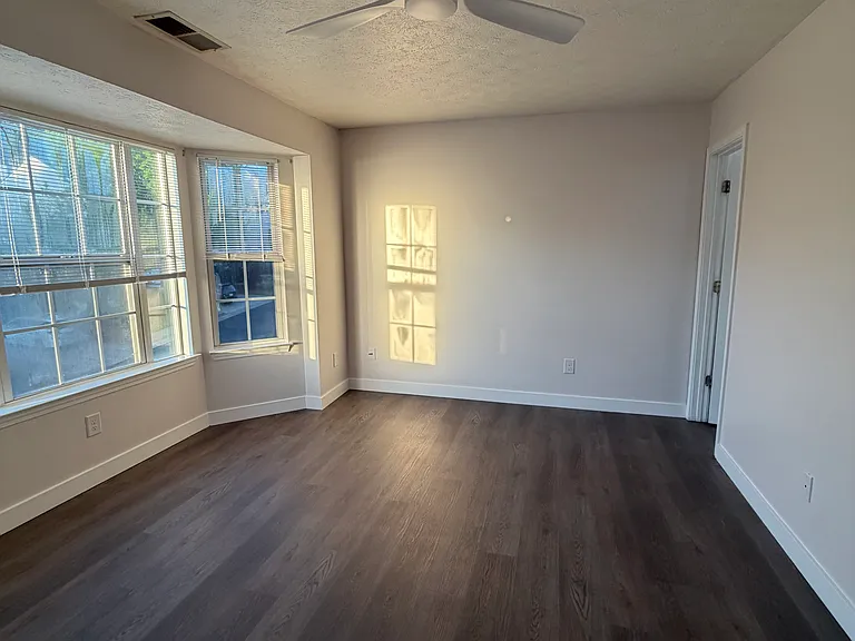 2509 Thorngate Dr — Photo 19