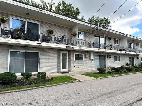 1378 Golden Gate Blvd APT C104, Mayfield Heights, OH 44124