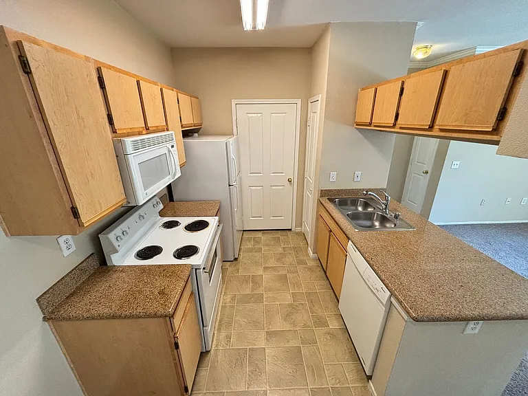 2900 Sunridge Heights Pkwy #1713 — Photo 9