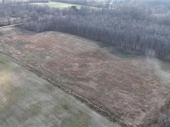 693 County Road 605, Poplar Bluff, MO 63901