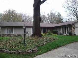 1302 De Soto Dr, O'Fallon, IL 62269