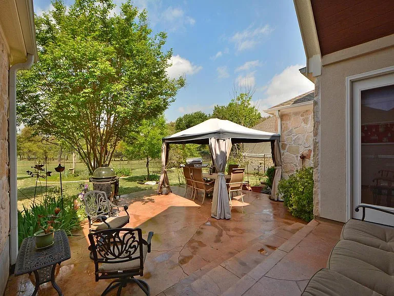 9504 Palmbrook Dr — Photo 20