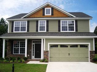 208 Endicott St, Summerville, SC 29483