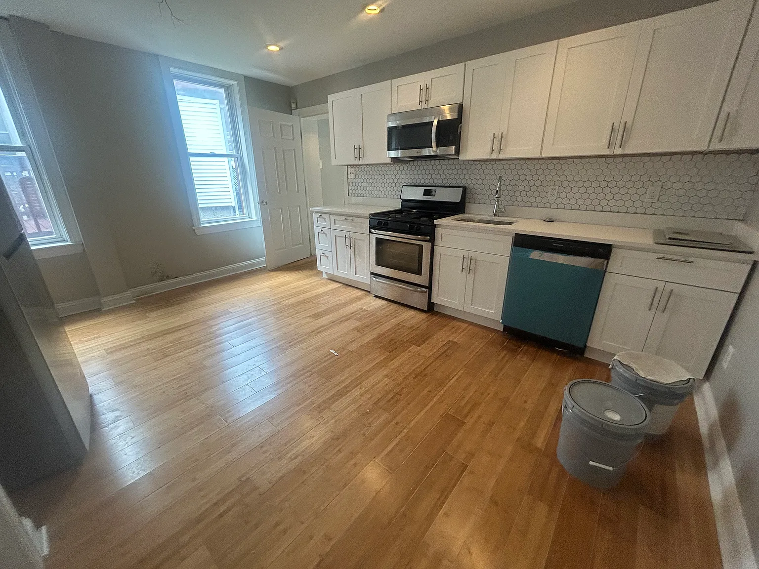 2 bed, $1,490 — Photo 4