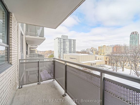 4th image of 1500 Bathurst St #207
