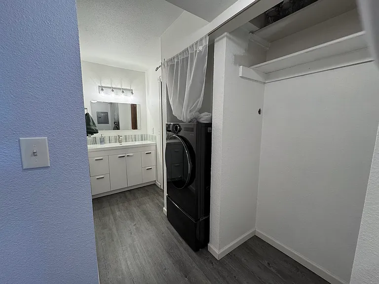 579 Wright St #203 — Photo 17