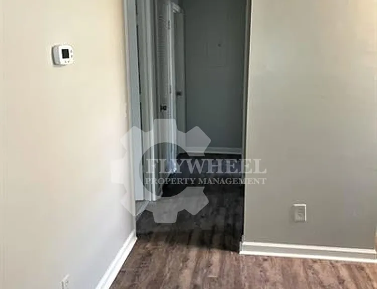 128B N Poole St — Photo 8