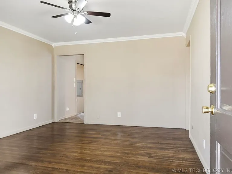 729 N 72nd East Ave — Photo 6