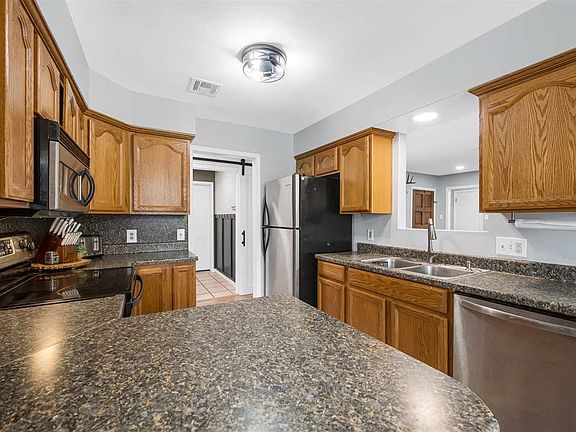 5th image of 6820 NW Ferris Pl