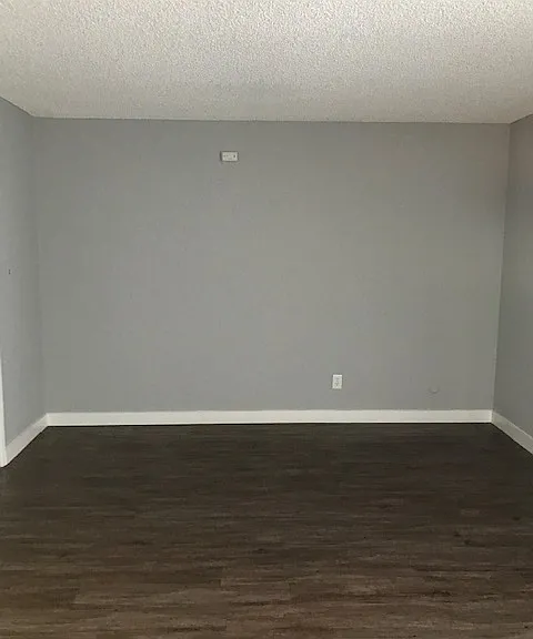 5345 Sepulveda Boulevard — Photo 27