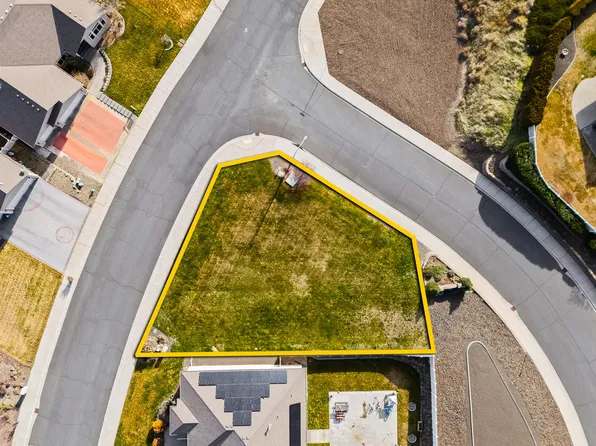 610 N 74th Ave, Yakima, WA 98908