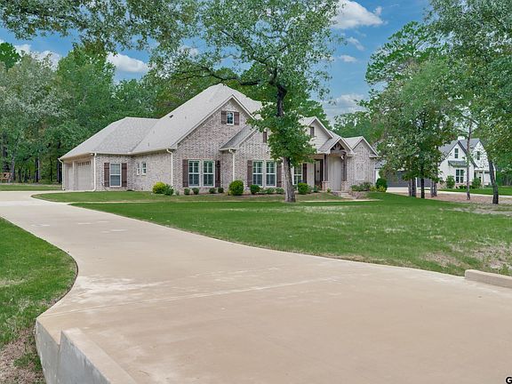 2nd image of 3113 Shadow Pine Dr