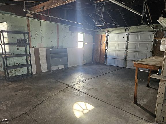 4th image of 440 N 8th St