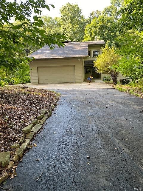 1st image of 2812 Oakshire Cir