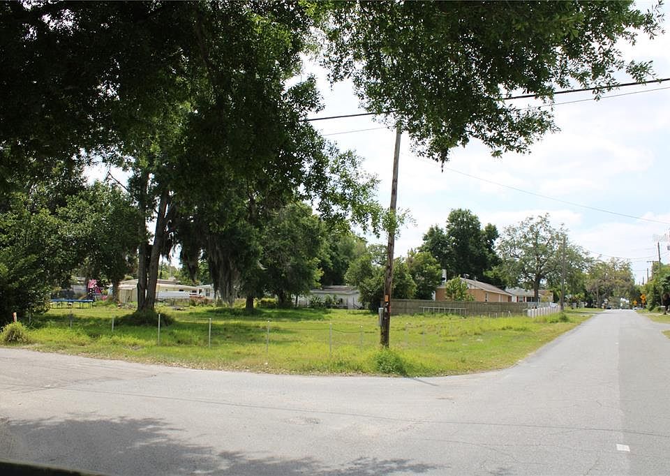 1st image of 214 AVENUE D SE LOT 11