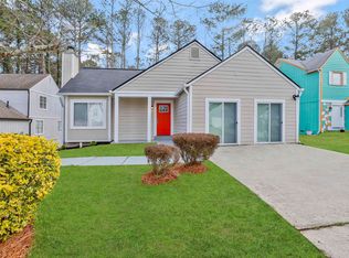 610 Woodcrest Manor Dr, Stone Mountain, GA