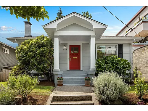 2525 SE 26th Ave Photo 1