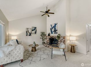 12904 126th Court NE #J302, Kirkland, WA
