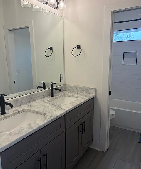 2601 Batavia St — Photo 36