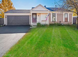 2640 Streamwood Ct, Aurora, IL 60502