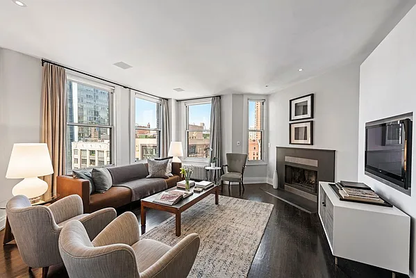 Sold by Nest Seekers International | media 2