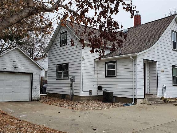2nd image of 626 S Franklin St