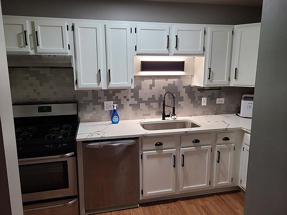 2nd image of 57 E Hattendorf Ave APT 401