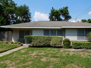 8002 Longridge Dr, Houston, TX 77055