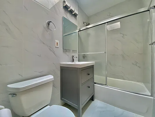 Rented by Highline Residential | media 5