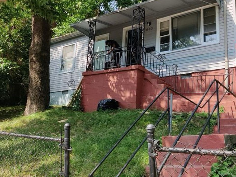1st image of 680 Delhi Ave