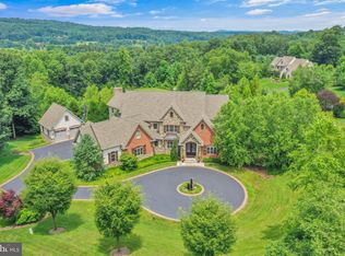 32 Stonehill Dr, Mohnton, PA 19540