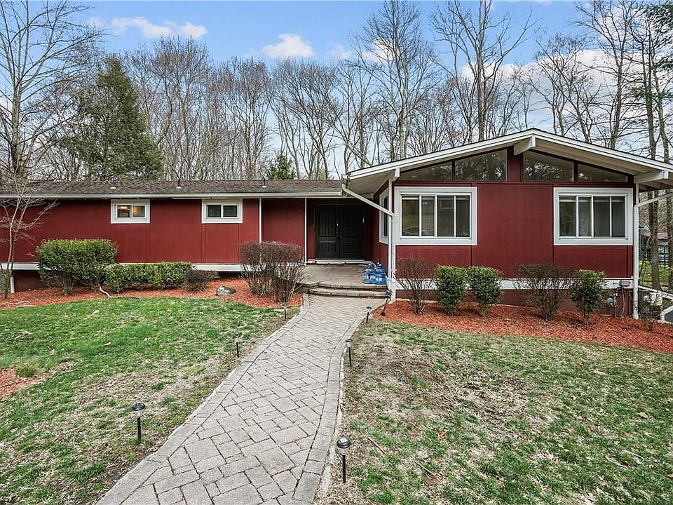 1st image of 4 Tamarack Lane