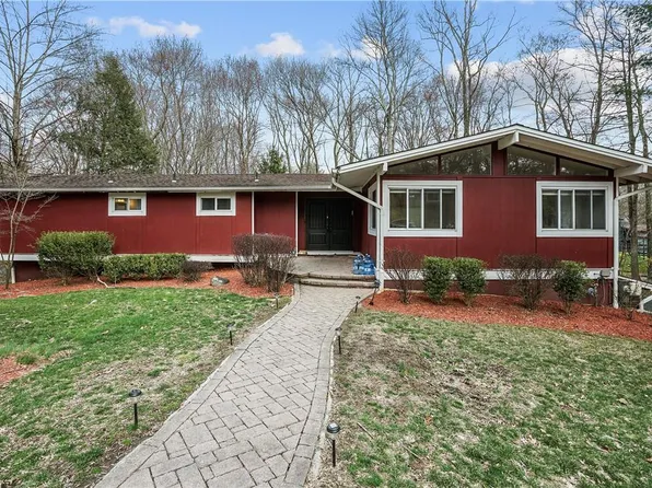 4 Tamarack Lane, Pomona, NY 10970