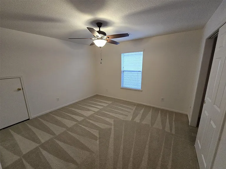 19427 Egret Wood Way — Photo 10