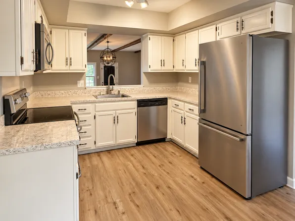 887 Williams Pl, Warminster, PA 18974