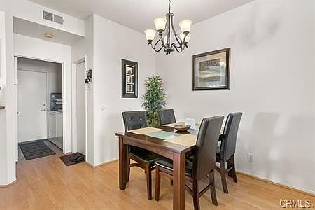 5th image of 17 Coronado Cay Ln