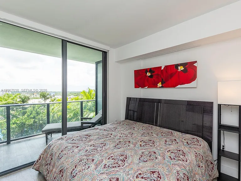 121 NE 34th St #1014 — Photo 11